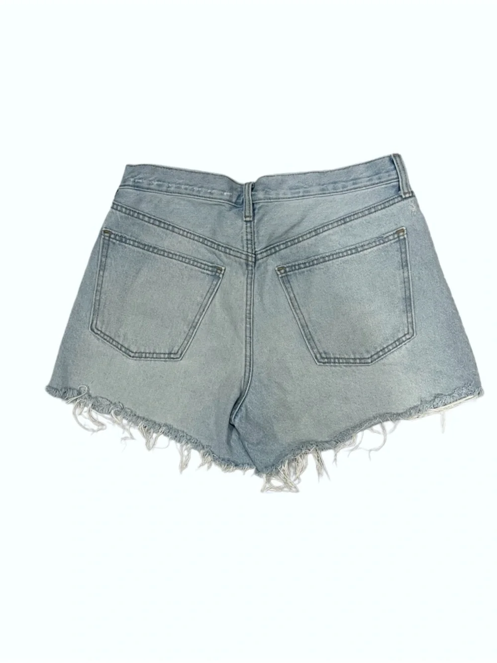 Universal Thread Women’s Mid-Rise 90’s Baggy Denim Shorts - Light Blue